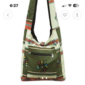 1–NWT Floral Embroidered Shoulder Bag in Green